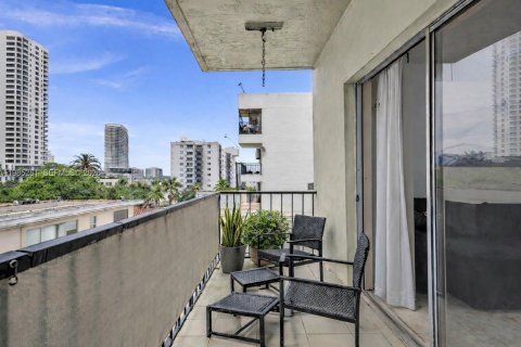Condominio en venta en Miami Beach, Florida, 2 dormitorios, 92.25 m2 № 2089719 - foto 5