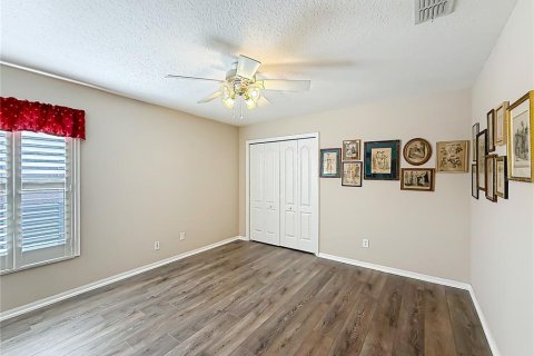 House in Eustis, Florida 3 bedrooms, 213.68 sq.m. № 2149027 - photo 22