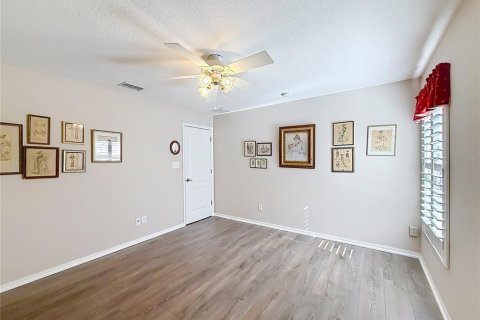 House in Eustis, Florida 3 bedrooms, 213.68 sq.m. № 2149027 - photo 24
