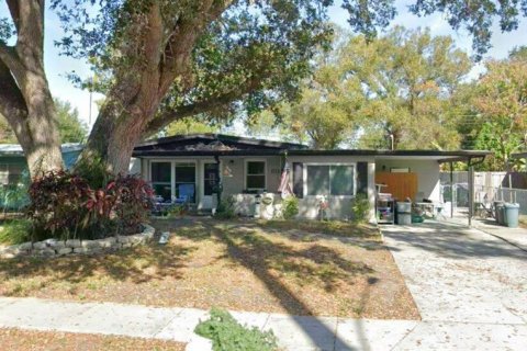 House in Pinellas Park, Florida 3 bedrooms, 98.85 sq.m. № 2369734