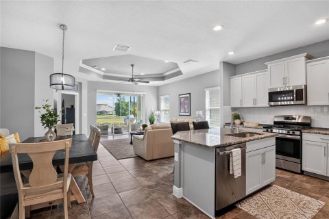 Townhouse in Fish Hawk, Florida 2 bedrooms, 141.68 sq.m. № 2238729 - photo 6