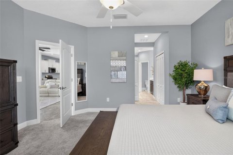 Townhouse in Fish Hawk, Florida 2 bedrooms, 141.68 sq.m. № 2238729 - photo 17