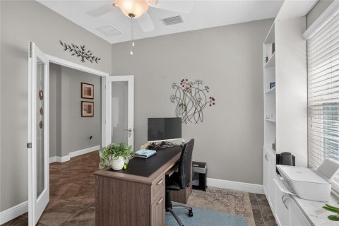 Townhouse in Fish Hawk, Florida 2 bedrooms, 141.68 sq.m. № 2238729 - photo 27