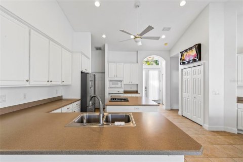 House in Palm Coast, Florida 3 bedrooms, 170.66 sq.m. № 1508144 - photo 13