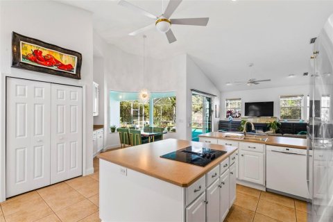 House in Palm Coast, Florida 3 bedrooms, 170.66 sq.m. № 1508144 - photo 14