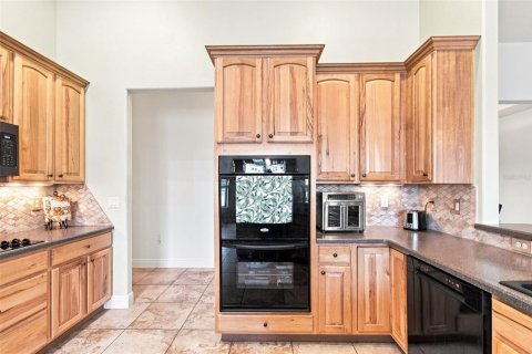 Villa ou maison à vendre à Poinciana, Floride: 4 chambres, 271 m2 № 2296332 - photo 15