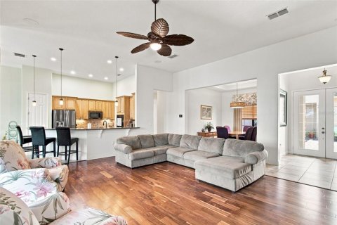 Villa ou maison à vendre à Poinciana, Floride: 4 chambres, 271 m2 № 2296332 - photo 9
