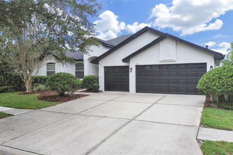 Villa ou maison à vendre à Tampa, Floride: 5 chambres, 256.78 m2 № 2408127 - photo 2