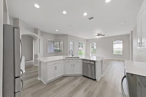 Villa ou maison à vendre à Tampa, Floride: 5 chambres, 256.78 m2 № 2408127 - photo 28