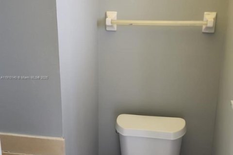 Copropriété à vendre à Tamarac, Floride: 1 chambre, 69.68 m2 № 2013412 - photo 13