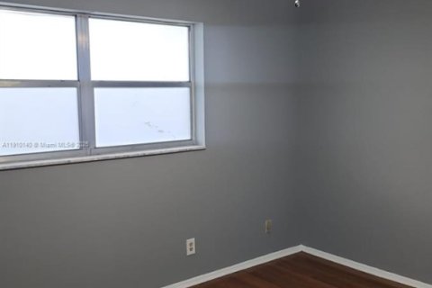 Copropriété à vendre à Tamarac, Floride: 1 chambre, 69.68 m2 № 2013412 - photo 8