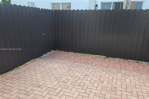 Купить кондоминиум в Дорал, Флорида 2 спальни, 123.37м2, № 1842437 - фото 14