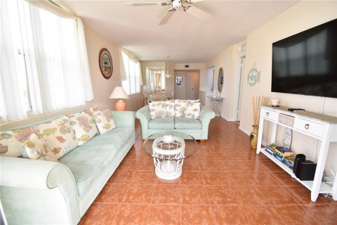 Copropriété à louer à Saint Petersburg, Floride: 2 chambres, 106.84 m2 № 2115379 - photo 11