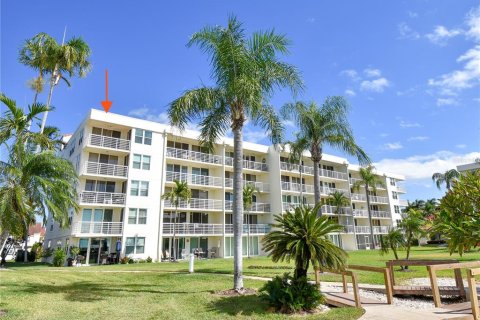 Copropriété à louer à Saint Petersburg, Floride: 2 chambres, 106.84 m2 № 2115379 - photo 2