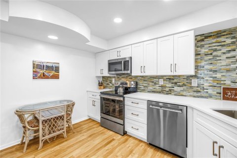 Copropriété à louer à Saint Petersburg, Floride: 2 chambres, 106.84 m2 № 2115379 - photo 5