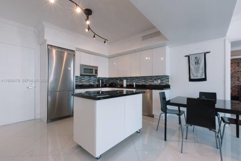 Купить кондоминиум в Майами, Флорида 2 спальни, 102.1м2, № 1986945 - фото 10