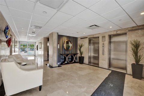 Condominio en venta en Pompano Beach, Florida, 2 dormitorios, 92.9 m2 № 2247615 - foto 24