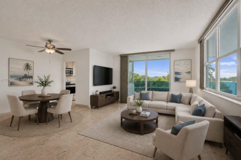 Condominio en venta en Pompano Beach, Florida, 2 dormitorios, 92.9 m2 № 2247615 - foto 4
