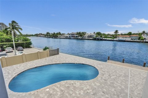 Condominio en venta en Pompano Beach, Florida, 2 dormitorios, 92.9 m2 № 2247615 - foto 21