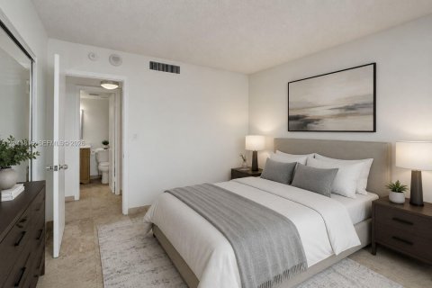 Condominio en venta en Pompano Beach, Florida, 2 dormitorios, 92.9 m2 № 2247615 - foto 15