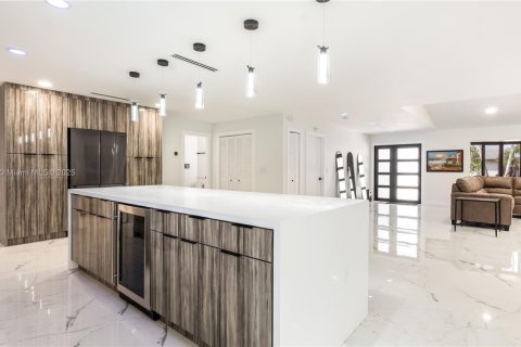 Casa en venta en Coral Springs, Florida, 4 dormitorios, 215.25 m2 № 1845753 - foto 13