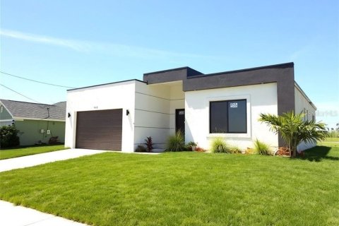 Villa ou maison à Cape Coral, Floride 4 chambres, 176.89 m2 № 2364683