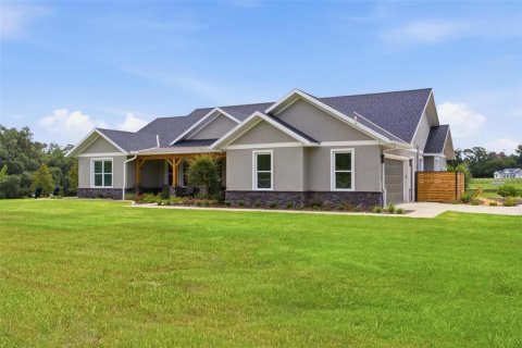 House in Weirsdale, Florida 3 bedrooms, 258.36 sq.m. № 2197692 - photo 9