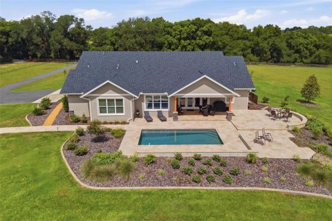 House in Weirsdale, Florida 3 bedrooms, 258.36 sq.m. № 2197692 - photo 3