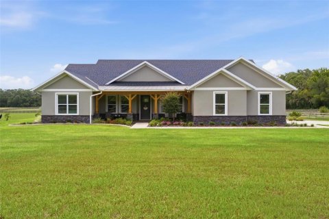 House in Weirsdale, Florida 3 bedrooms, 258.36 sq.m. № 2197692 - photo 2