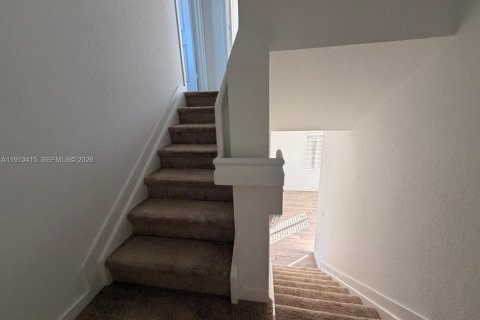 Touwnhouse à vendre à Miami, Floride: 3 chambres № 2059932 - photo 9