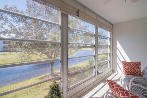 Copropriété à vendre à Coconut Creek, Floride: 2 chambres, 107.4 m2 № 1705747 - photo 22