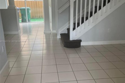 Touwnhouse à louer à Miami Lakes, Floride: 3 chambres № 1997864 - photo 7