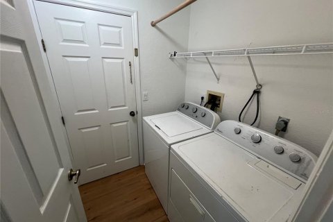 Снять в аренду виллу или дом в Норт-Порт, Флорида 5 комнат, 126.72м2, № 1917539 - фото 21