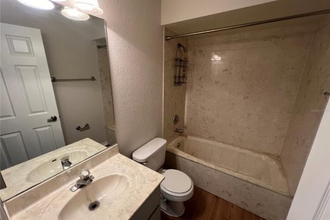 Снять в аренду виллу или дом в Норт-Порт, Флорида 5 комнат, 126.72м2, № 1917539 - фото 18