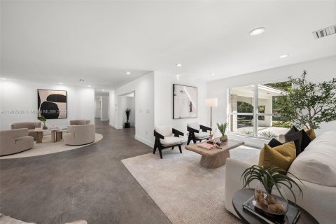 Villa ou maison à vendre à Pinecrest, Floride: 6 chambres, 496.38 m2 № 1955845 - photo 10