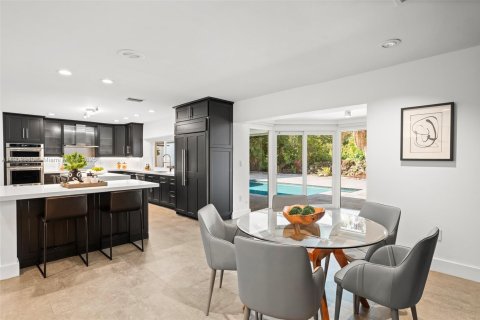 Villa ou maison à vendre à Pinecrest, Floride: 6 chambres, 496.38 m2 № 1955845 - photo 19