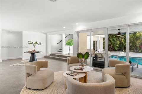 Villa ou maison à vendre à Pinecrest, Floride: 6 chambres, 496.38 m2 № 1955845 - photo 12