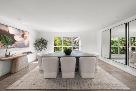 Villa ou maison à vendre à Pinecrest, Floride: 6 chambres, 496.38 m2 № 1955845 - photo 21