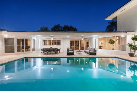 Villa ou maison à vendre à Pinecrest, Floride: 6 chambres, 496.38 m2 № 1955845 - photo 3