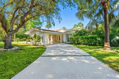 Villa ou maison à vendre à Pinecrest, Floride: 6 chambres, 496.38 m2 № 1955845 - photo 6
