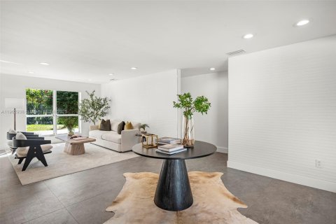 Villa ou maison à vendre à Pinecrest, Floride: 6 chambres, 496.38 m2 № 1955845 - photo 9