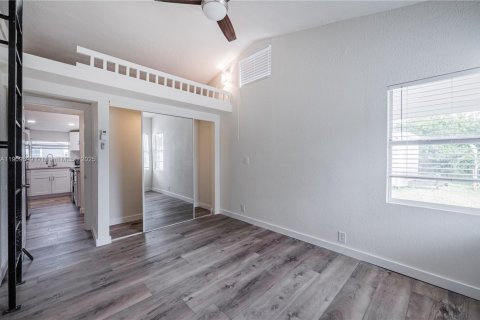 House in Port Charlotte, Florida 2 bedrooms № 2052769 - photo 16