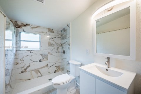 House in Port Charlotte, Florida 2 bedrooms № 2052769 - photo 19