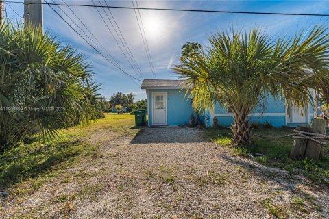 House in Port Charlotte, Florida 2 bedrooms № 2052769