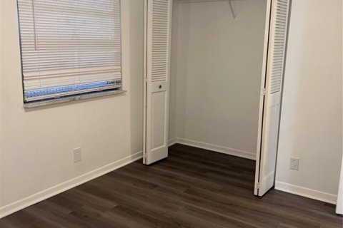 Купить кондоминиум в Тамарак, Флорида 2 спальни, 80.36м2, № 1037981 - фото 1