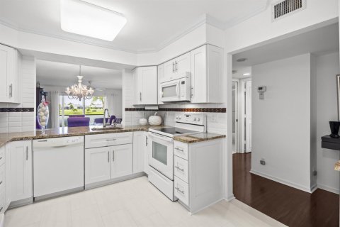 Купить кондоминиум в Делрей-Бич, Флорида 6 комнат, 99.41м2, № 2181036 - фото 11
