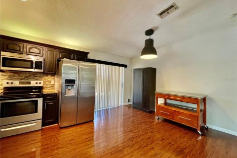 Villa ou maison à vendre à Tampa, Floride: 3 chambres, 111.48 m2 № 1905728 - photo 4