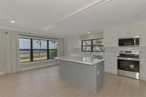 Villa ou maison à vendre à Bradenton, Floride: 3 chambres, 153.85 m2 № 2137086 - photo 14
