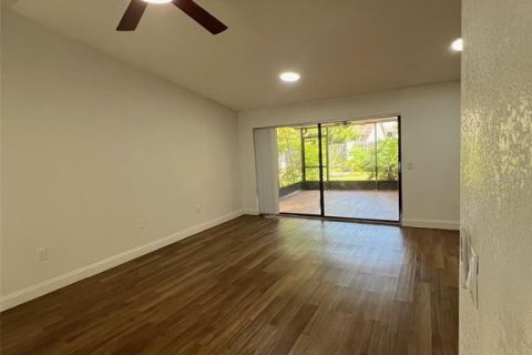 Casa en venta en Winter Haven, Florida, 3 dormitorios, 115.85 m2 № 1885506 - foto 6