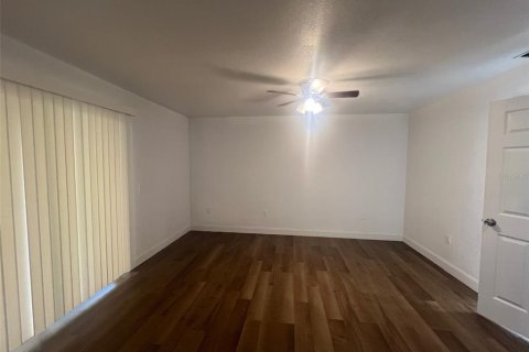 Casa en venta en Winter Haven, Florida, 3 dormitorios, 115.85 m2 № 1885506 - foto 17